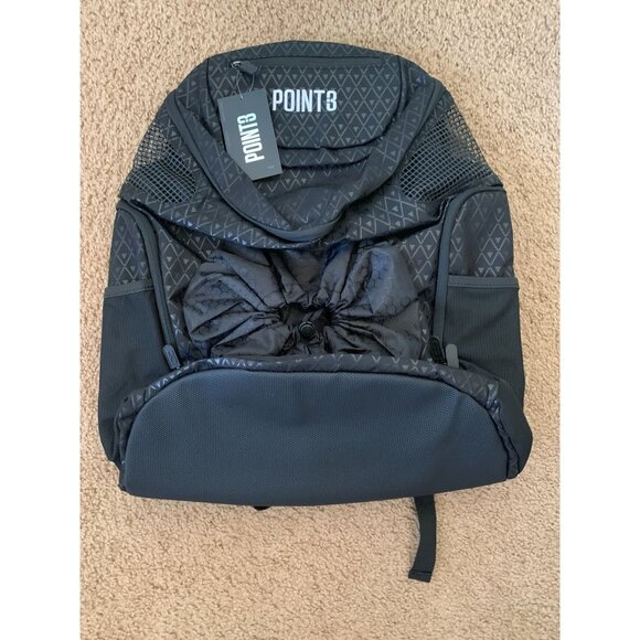 Point 3 Basketball Backpack With Ball Compartment Black 22x18 - Picture 1 of 2